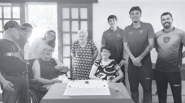 Desportivo Brasil visita Cidade dos Velhinhos