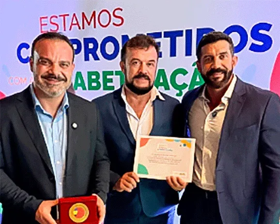 Porto Feliz recebe Selo Ouro Nacional de Compromisso com a Alfabetização