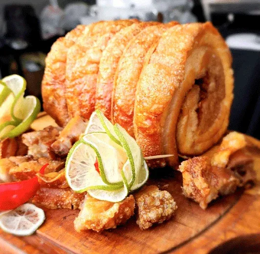 Torresmofest, o maior festival gastronômico do Brasil, chega a Porto Feliz com gastronomia, música e diversão para toda a família