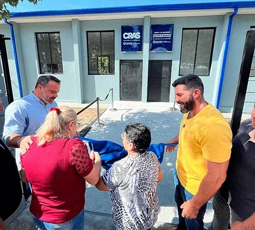 Prefeitura de Porto Feliz reinaugura CRAS II e inaugura primeira quadra society municipal