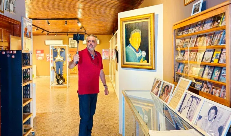 João Carlos Martinez visita Pratânia e celebra legado de Tonico e Tinoco e Pedro Bento e Zé da Estrada