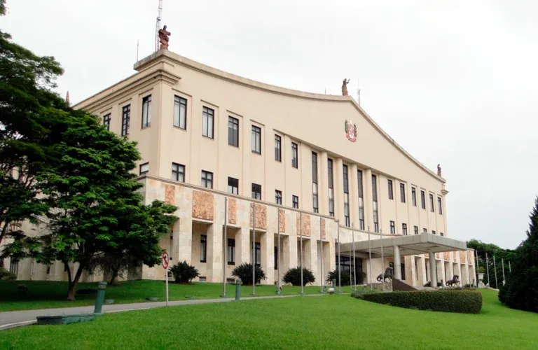 Governo do Estado é condenado a pagar R$ 2 milhões por estimular trabalho irregular de adolescentes