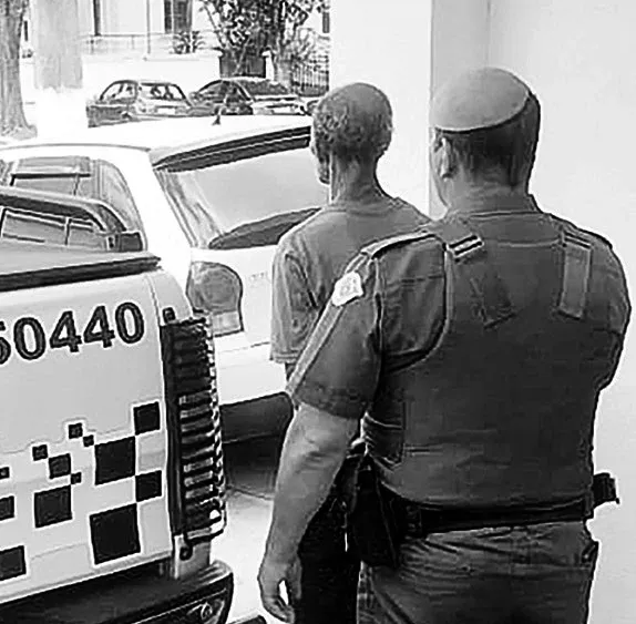 Polícia Militar prende autor de furto e captura procurado em Porto Feliz