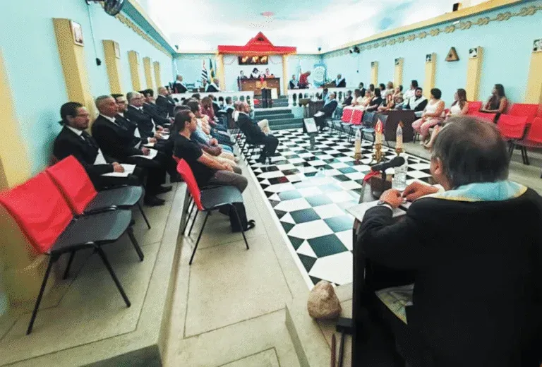 Loja Inteligência promove Sessão Magna e debate Maçonaria e Espiritismo em Porto Feliz