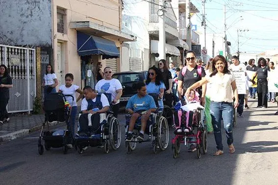 APAE de Porto Feliz celebra 57 anos de história com inclusão, participação da comunidade e homenagens