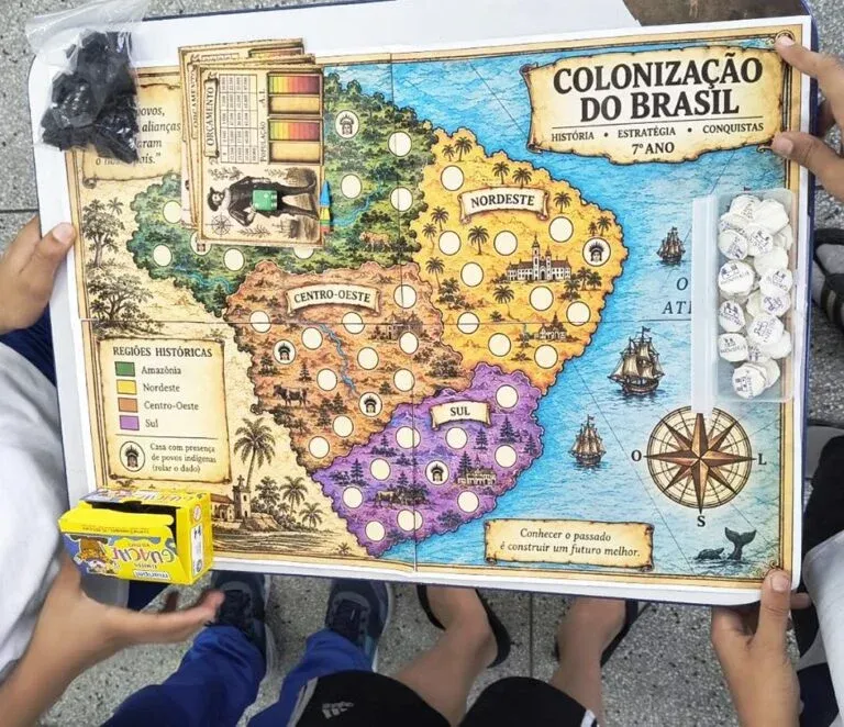 Alunos da EMEF Coronel Esmédio transformam conteúdos de História em jogos educativos com apoio da Inteligência Artificial
