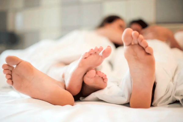 Existe frequência ideal para casais fazerem sexo? Estudo analisou dados