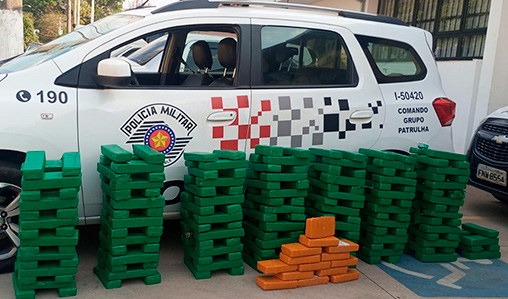 Polícia Militar apreende mais de 230 tijolos de drogas em operação em Porto Feliz