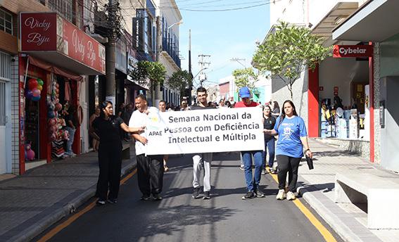 APAE de Porto Feliz celebra 57 anos de história com inclusão, participação da comunidade e homenagens 2 img1183